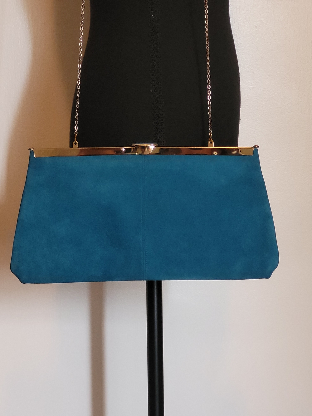 Vintage Etra Turquoise Blue Suede Evening Bag Gold Tone Frame Chain Strap EUC